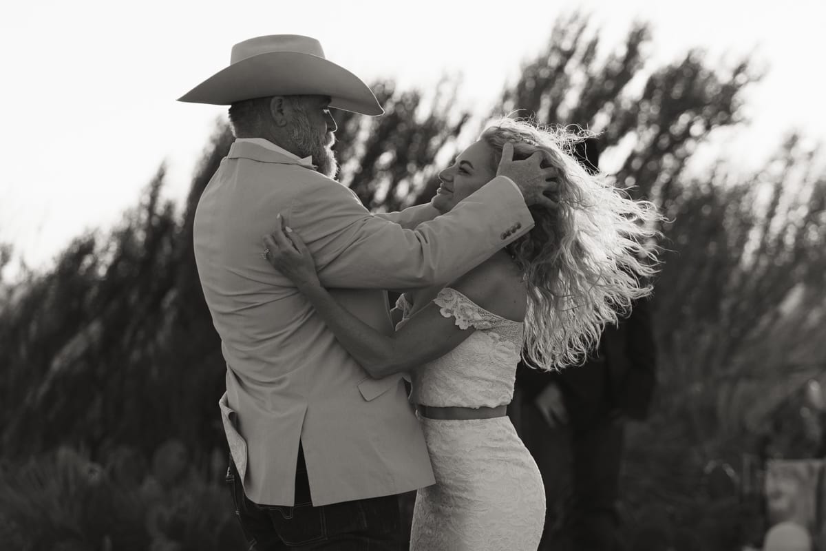 Brooke Sanchez - Primrose Weddings & Adventure Photography
